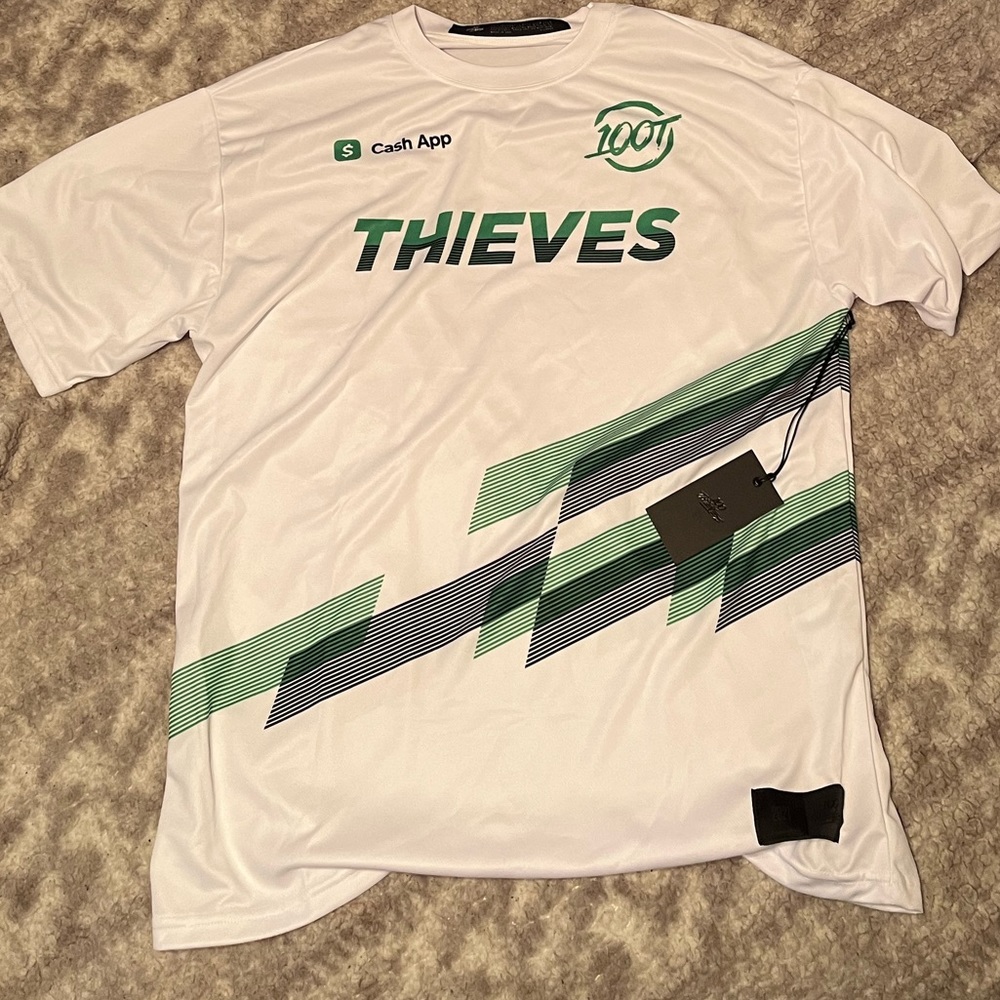 100 Thieves x CashApp jersey. Mens XL. NWT ACCEPTING TO ALL OFFERS ❤️